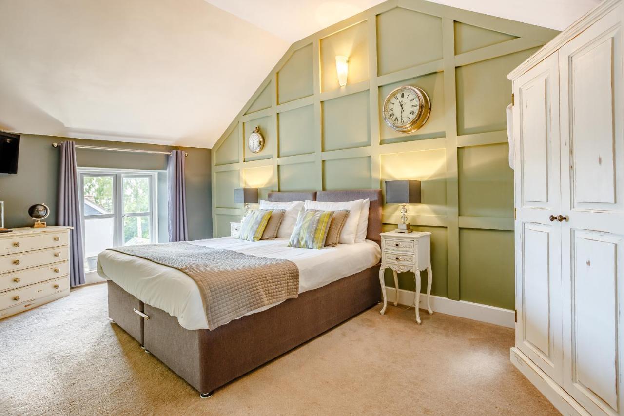 Broadrock Apartment